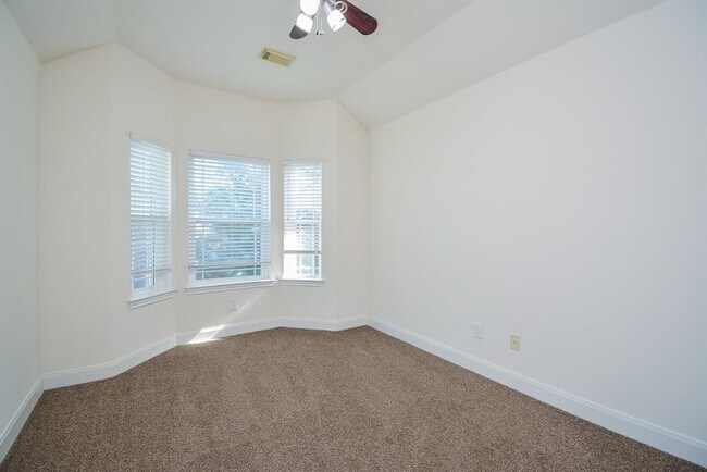 Building Photo - 16407 N Eldridge Pkwy