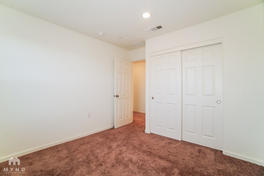 Building Photo - 676 Rosedale Wy