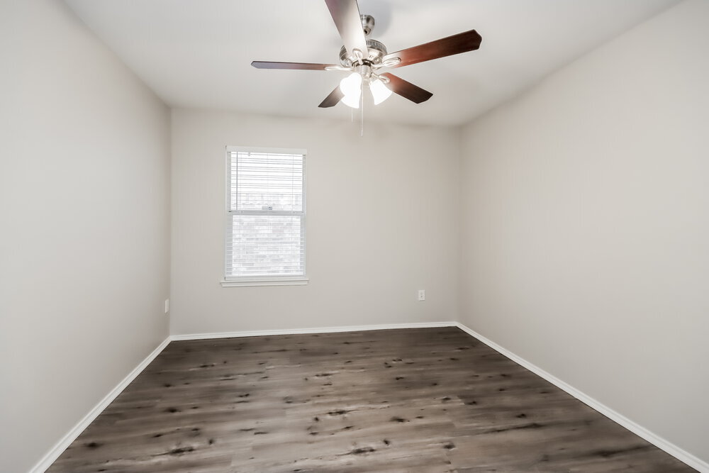 Building Photo - 1919 Treasure Mountain Dr