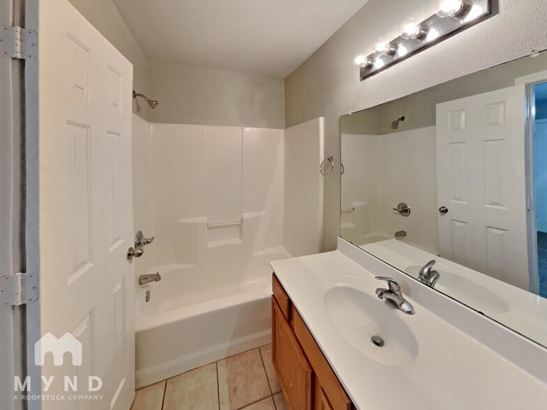 Building Photo - 5419 Harvard St