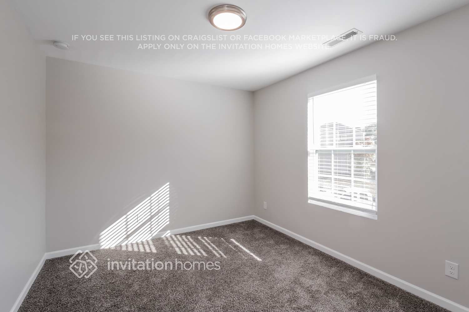 Building Photo - 14736 Glenduff Place