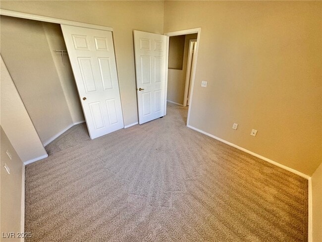 Building Photo - 10550 W Alexander Rd