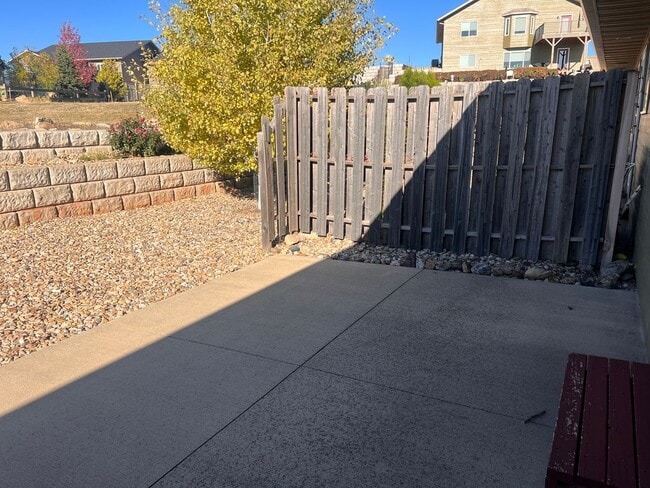 Building Photo - Tranquility