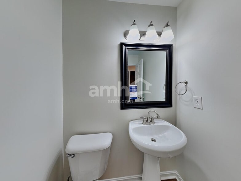 Building Photo - 9302 Hardwicke Ln