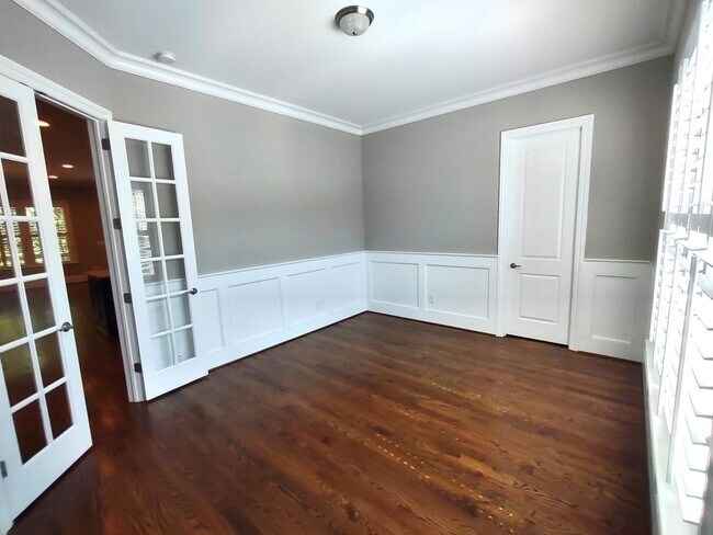 Building Photo - Luxury Townhome Available in Fairway Row C...