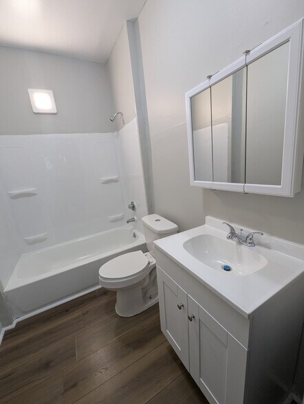 Building Photo - 78 Ellsworth Ave