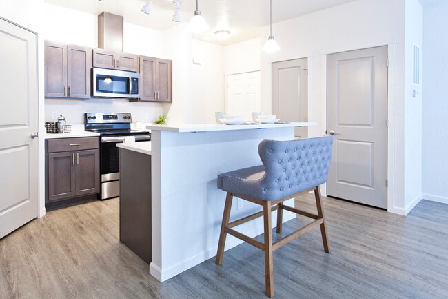Building Photo - Centennial Pines