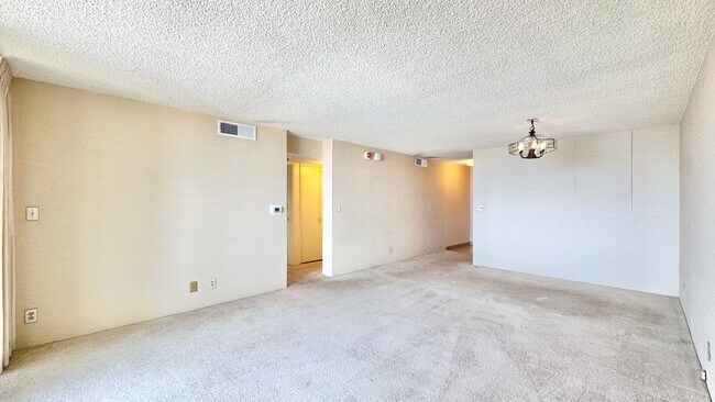 Building Photo - Available NOW - Highly Desired 2 BED 2 BAT...