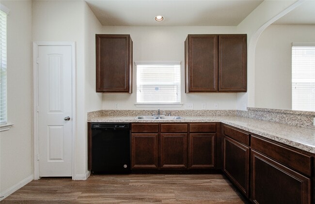 Building Photo - 10410 Solitude Way