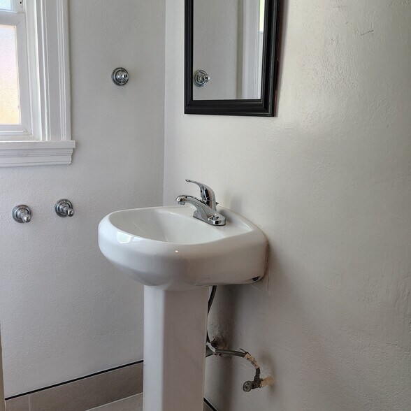 Building Photo - 2684 73rd Ave