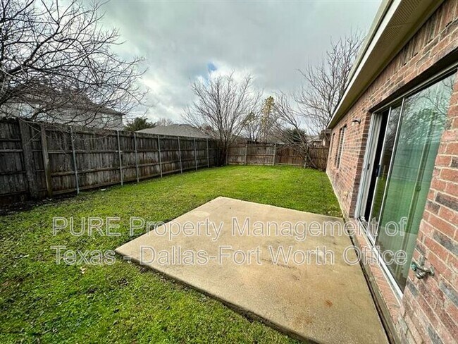 Building Photo - 5033 Caraway Dr