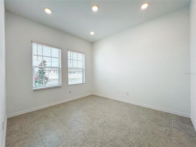 Building Photo - 1679 Meadowlark Dr