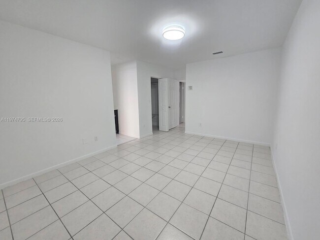 Building Photo - 15081 SW 127th Ct