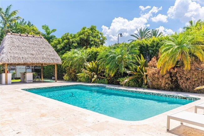 Building Photo - 17610 SW 80th Ct