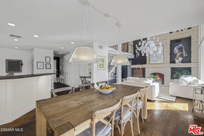 Building Photo - 987 Brookview Ave