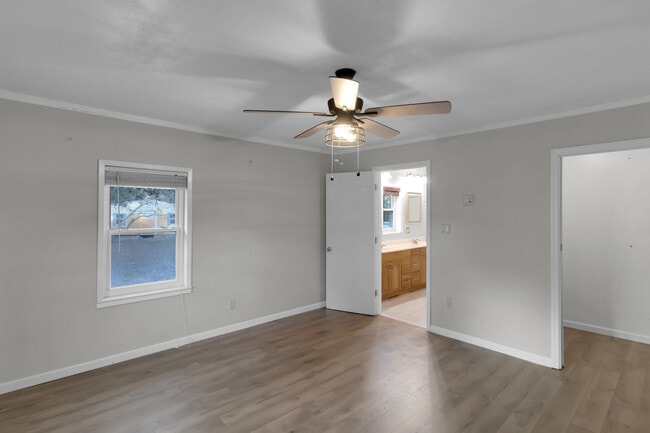 Building Photo - 300 Wildwood St