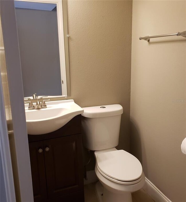 Half bath - 4427 Dylan Loop