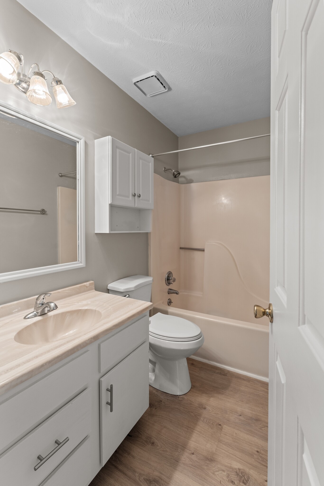 Building Photo - 2822 Airwood Dr