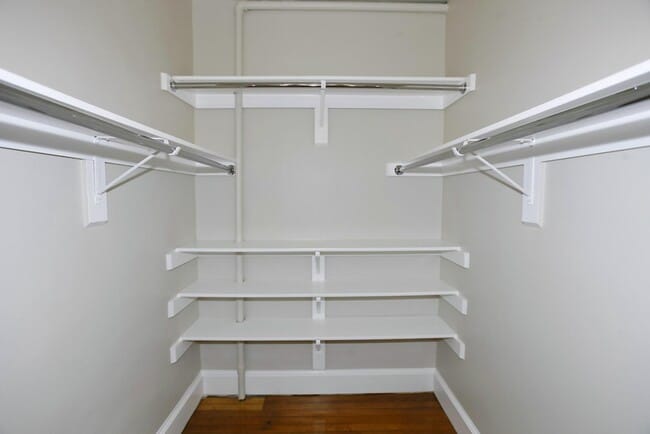 Building Photo - 1530 33rd St NW