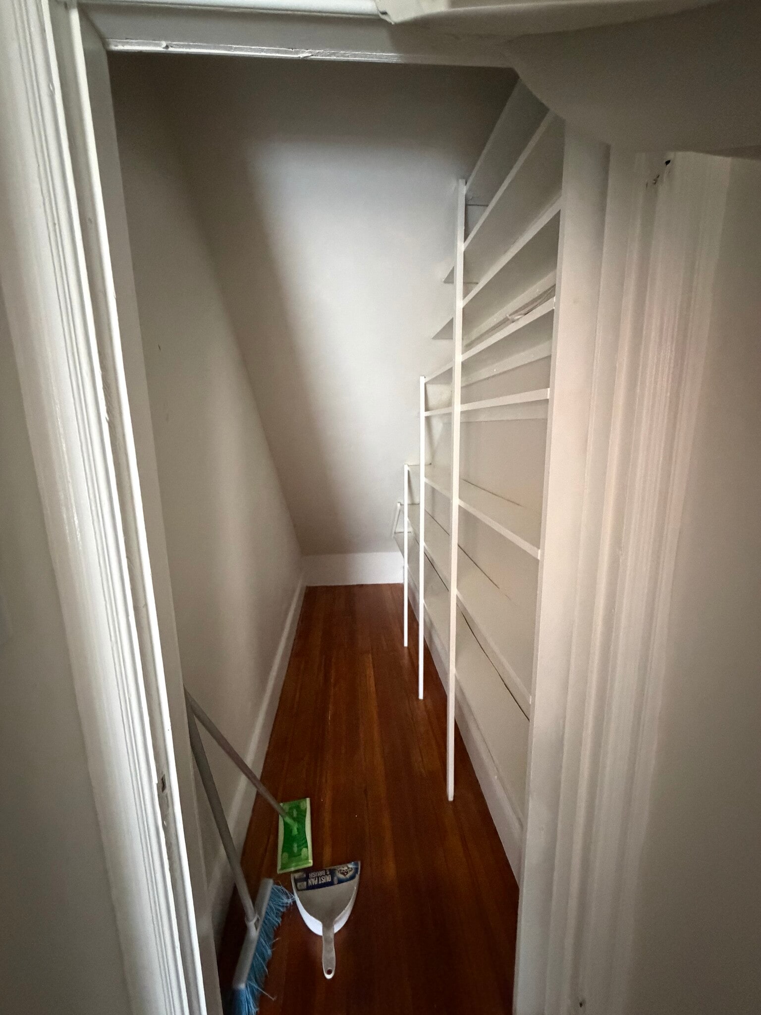 Large pantry - 232 Lowden St