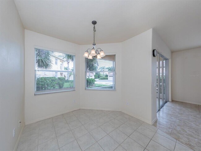Building Photo - 4437 Corso Venetia Blvd