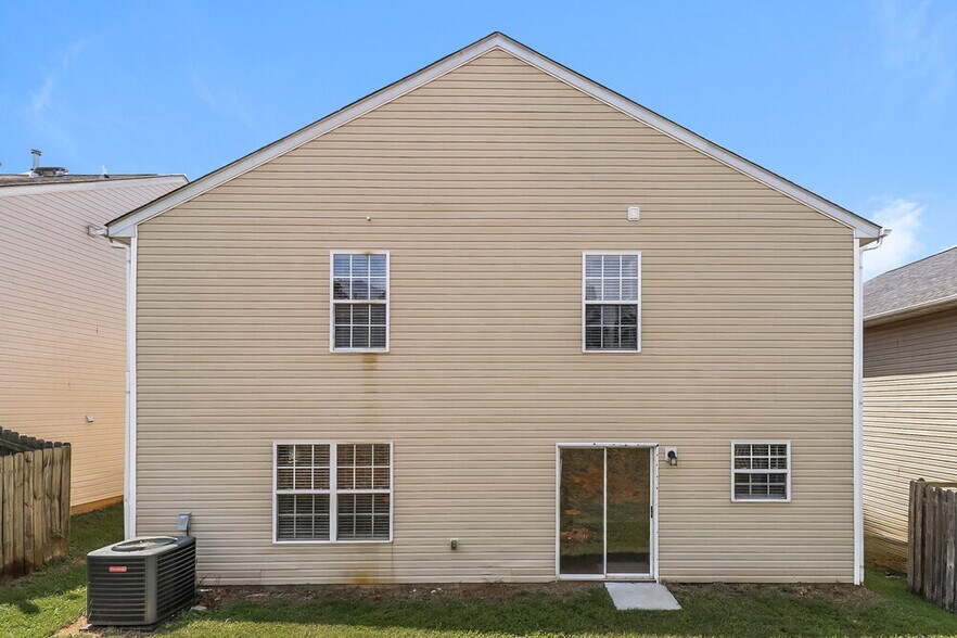 Building Photo - 5015 Patricia Ann Ln