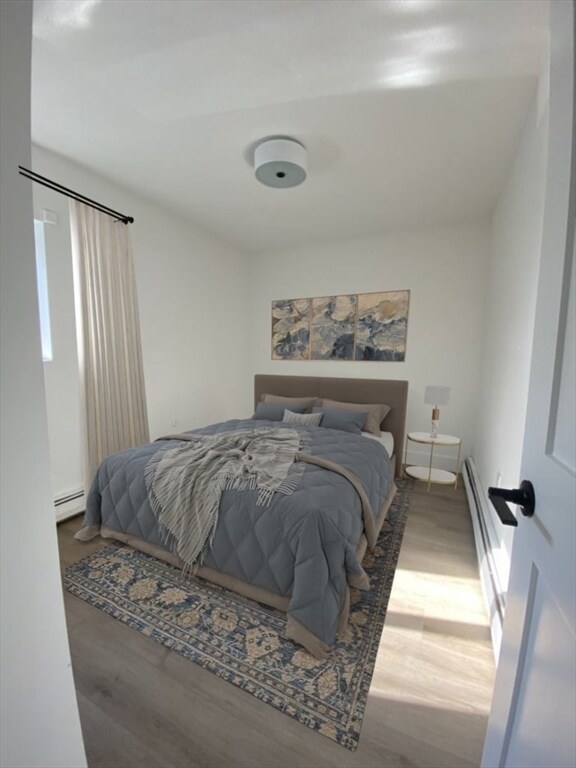 Building Photo - 880 E 4th St