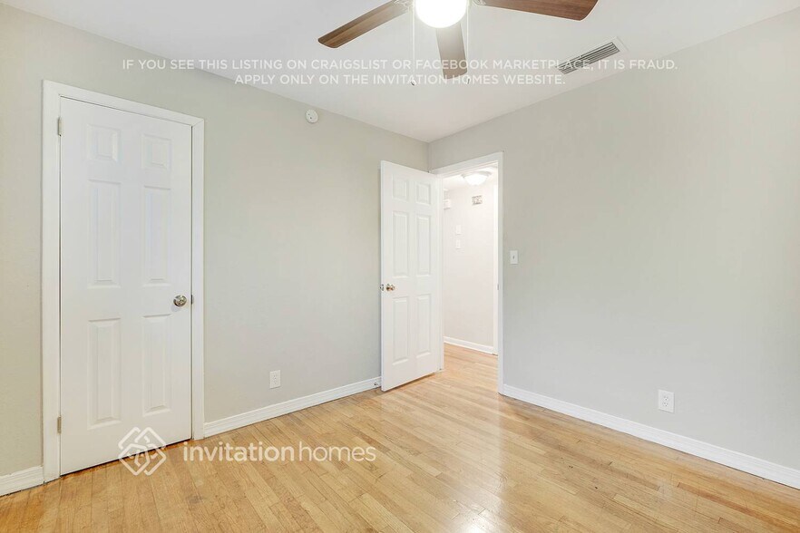 Building Photo - 2938 Charme Ct
