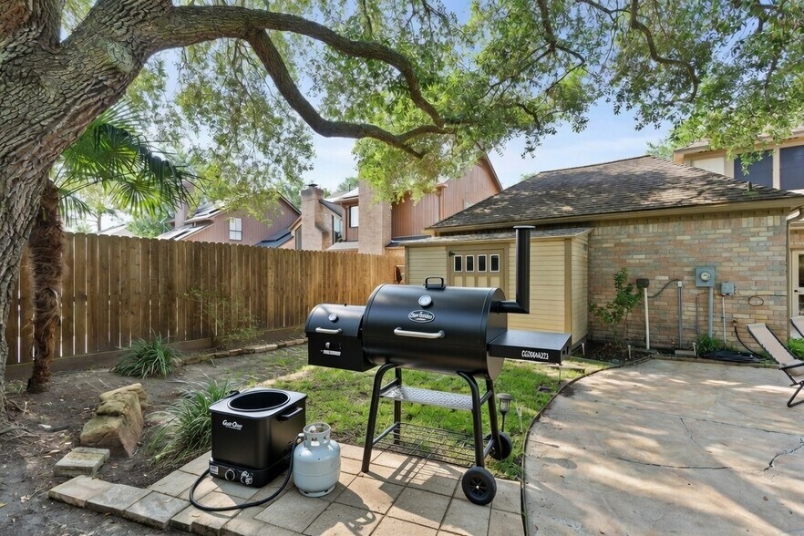 Building Photo - 1218 Emerald Green Ln