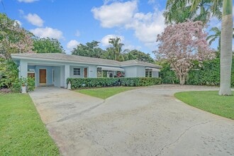 Building Photo - 3410 Poinsettia Ave