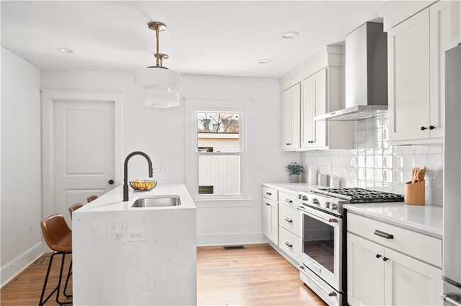 Building Photo - 845 Ormewood Terrace SE