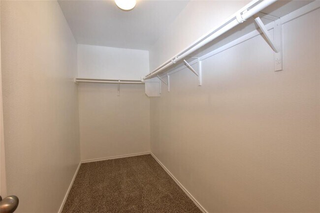 Building Photo - 700 Bayberry Cir