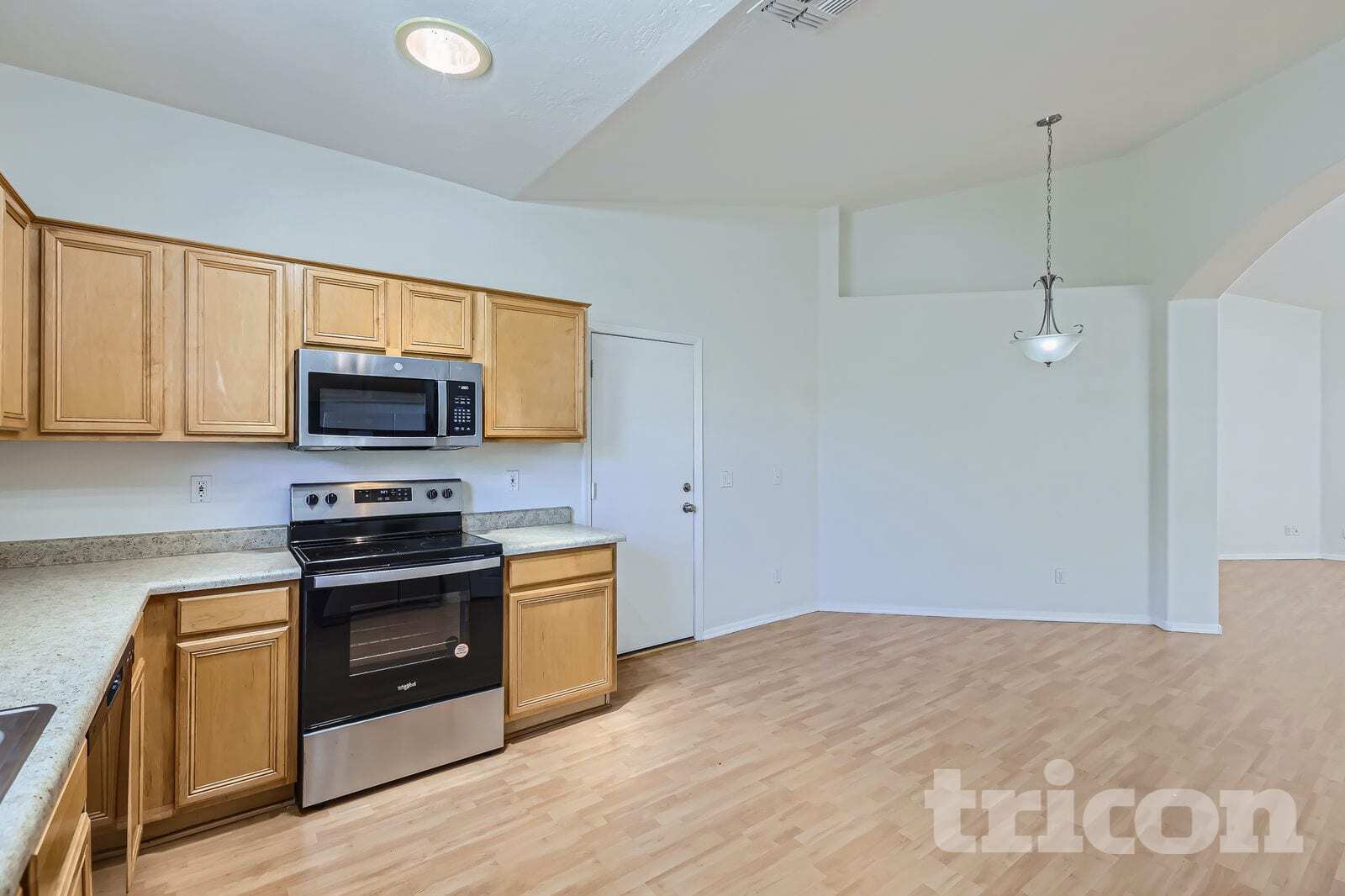 Building Photo - 2733 E Gary Way