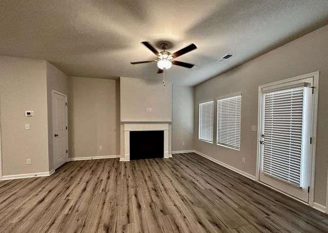 Building Photo - 6085 Mallory Ridge