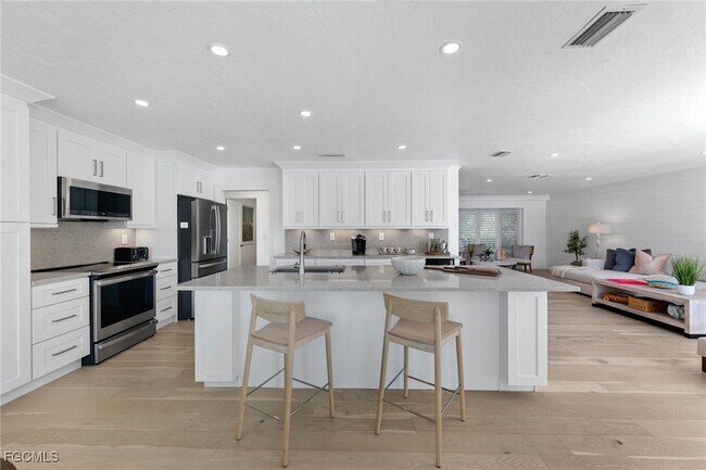 Building Photo - 14701 Fair Havens Rd