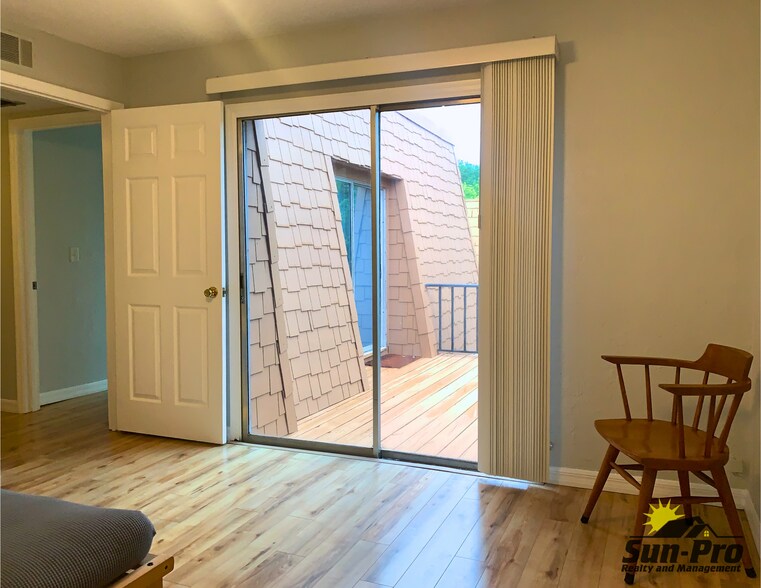Building Photo - 179 Moonstone Ct