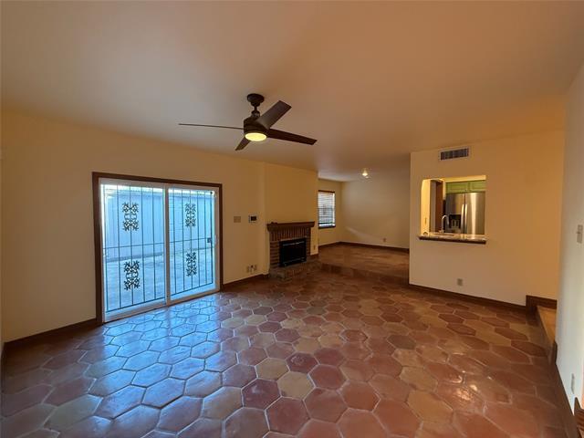 Building Photo - 12513 Burninglog Ln