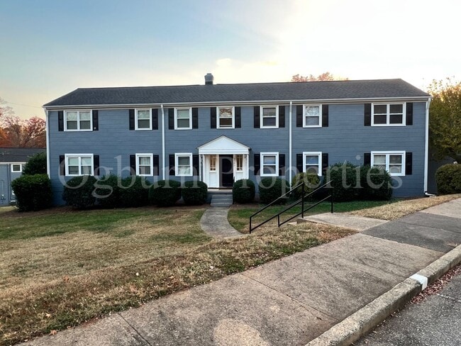 Primary Photo - 2506-D Miller Park Cir-2BR/1BA-2nd Floor APT!!!