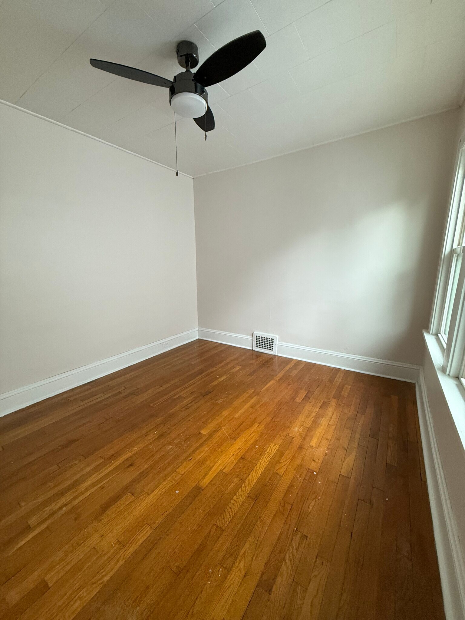 Bedroom #1 - 2099 Waterbury Rd
