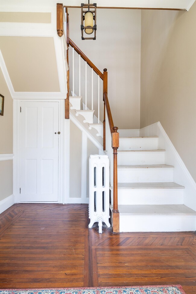 Building Photo - 37 Main Rd N