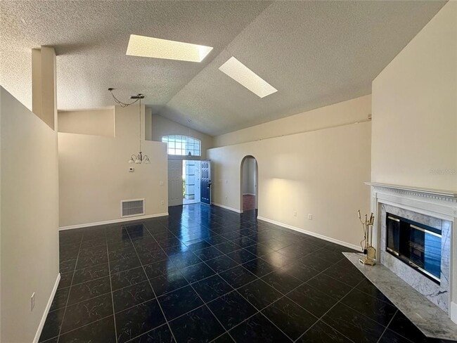 Building Photo - 809 Brightview Dr