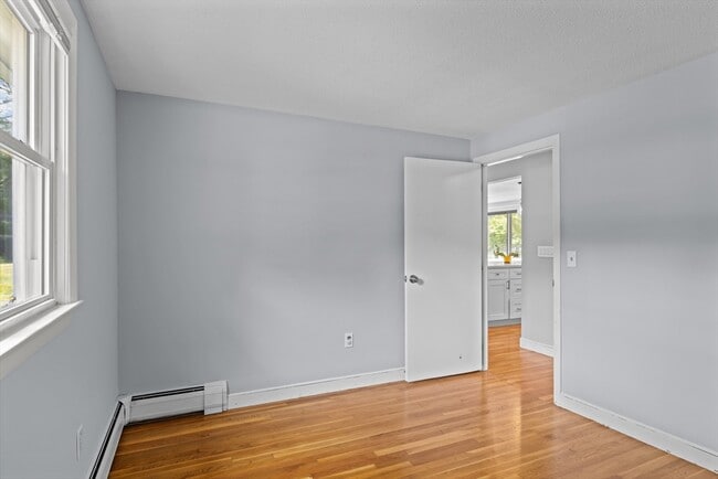 Building Photo - 330 Swains Pond Ave