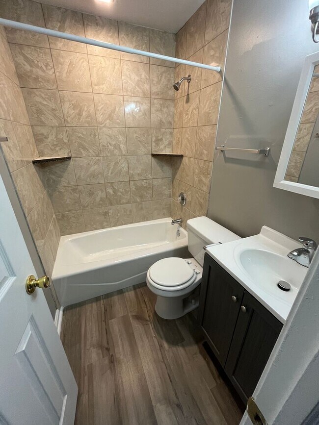 Building Photo - 624 Kimberton Dr