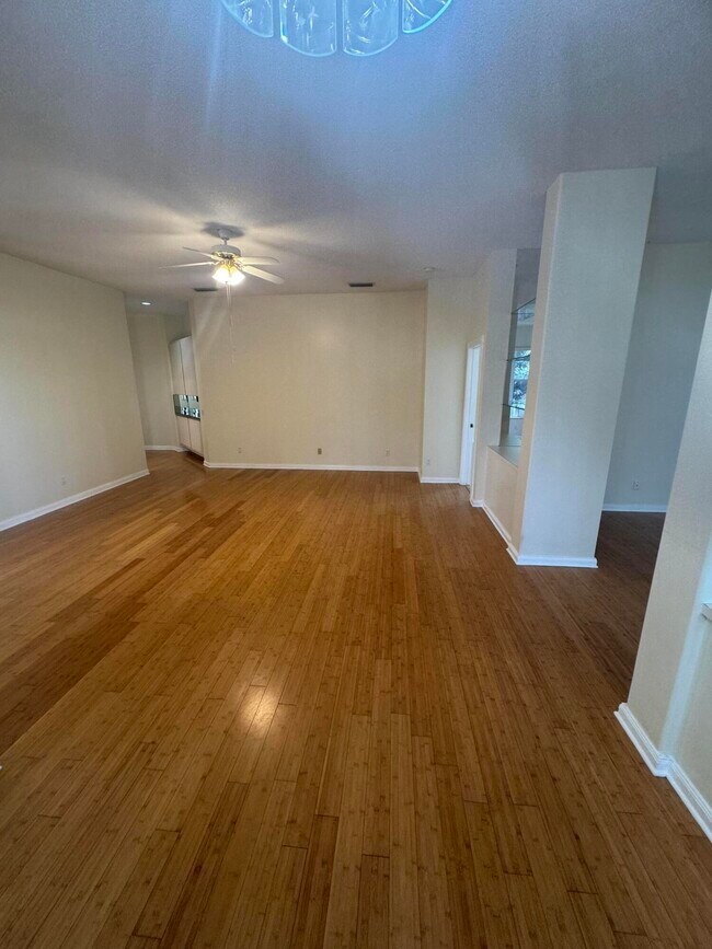 Building Photo - 900 Bear Island Cir