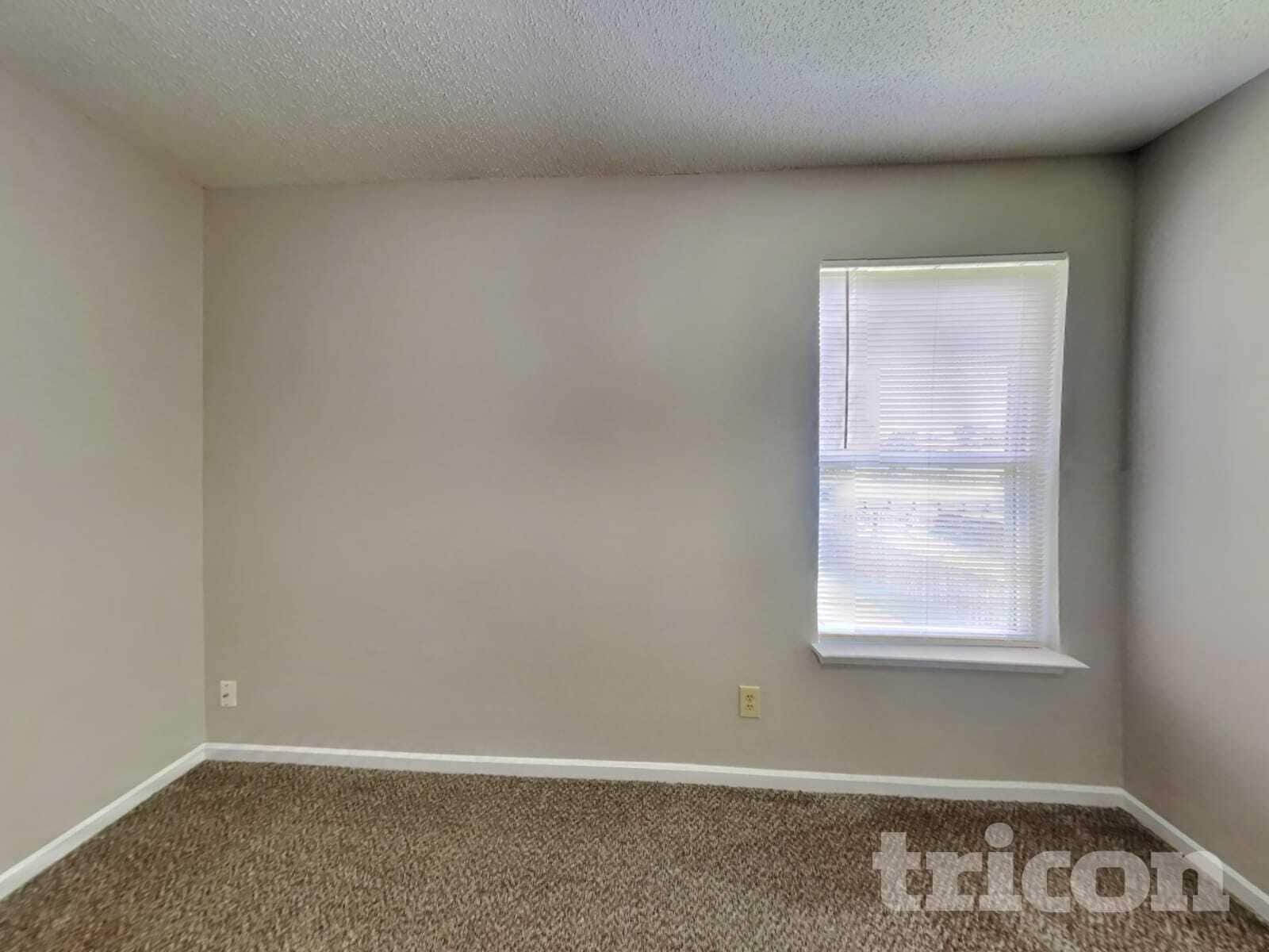 Building Photo - 2720 Redland Ln