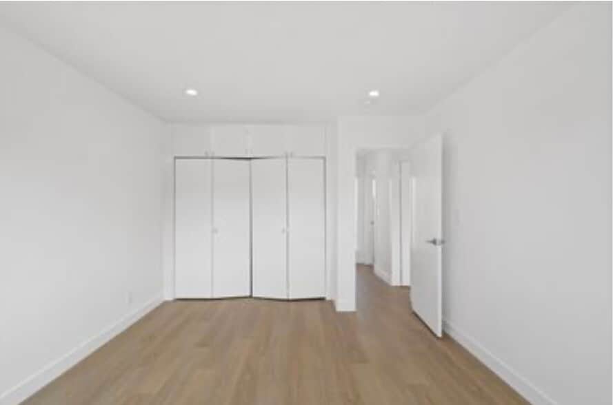 Building Photo - 2915 Hauser Blvd