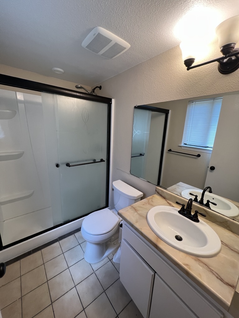 Primary Bathroom with shower - 212 Oak Meadow Ln