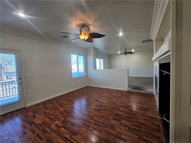 Building Photo - 10134 Reflection Brook Ave