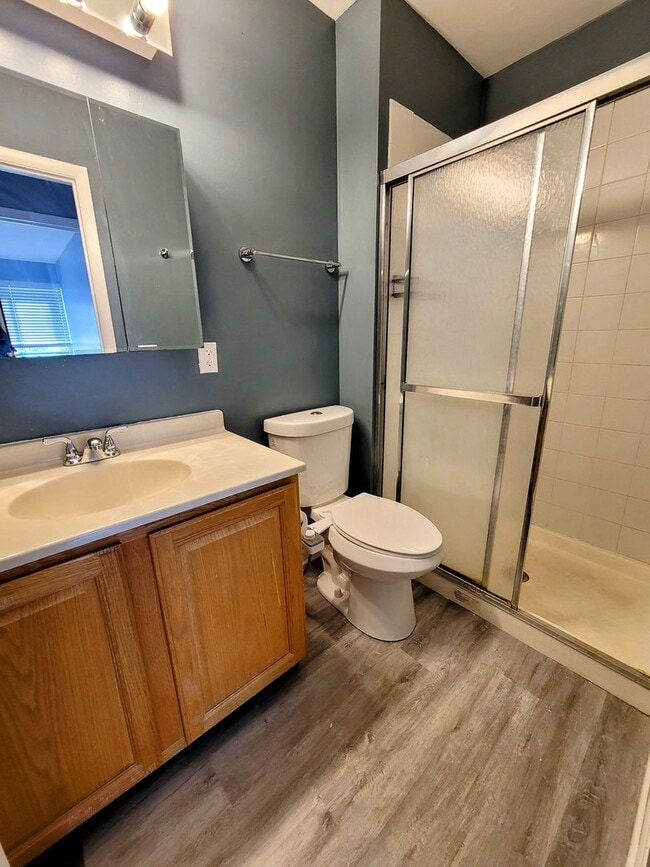 Building Photo - 109 Green Meadow Ct