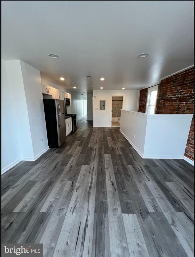 Building Photo - 206 S 53rd St